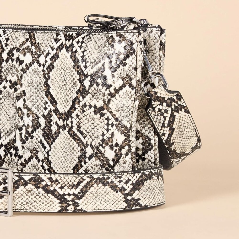 Women's Minimal Crossbody Bag - Picture 3 of 5